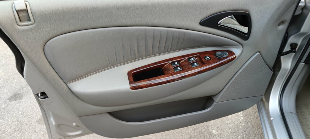 Nubira-2-Detailing-Interior-Perfect-Finish-04-08_02_2022.thumb.jpg.08a9c6d7d9525d84e249124cac9f19a9.jpg